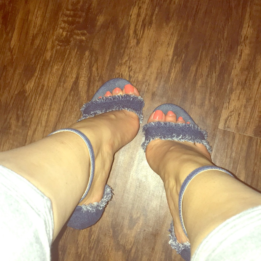 Jean fringe high heels